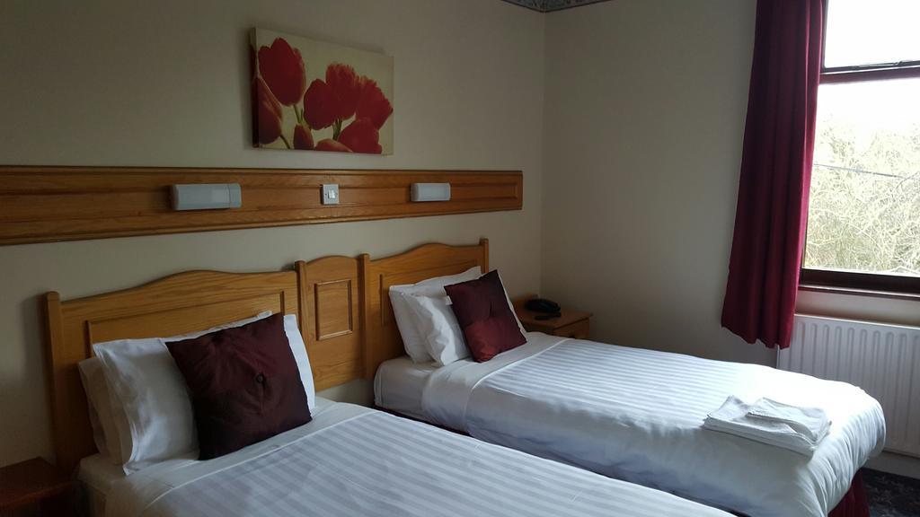 Anno Santo Hotel Голуей Екстериор снимка