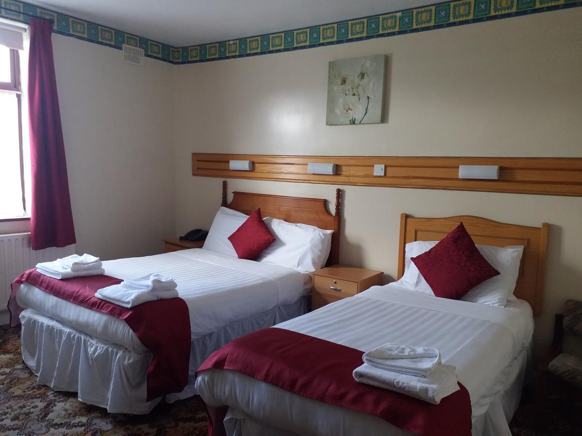 Anno Santo Hotel Голуей Екстериор снимка